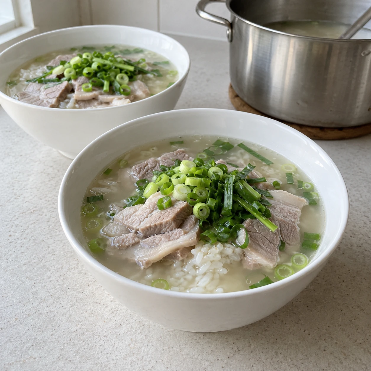 ข้าวต้มซุปหมูเกาหลีแบบทำที่บ้าน